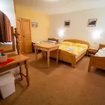 Hisa Resje Гостевой дом