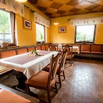 Hisa Resje Гостевой дом 3*