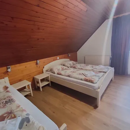 Hisa Resje 3*