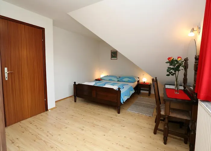 Hisa Resje 3* בוהין